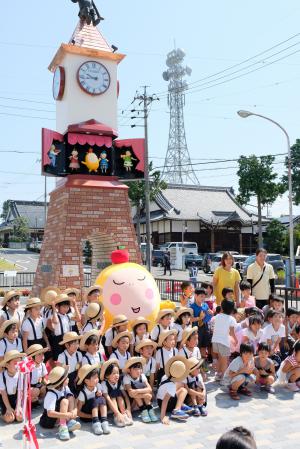 子どもたちと記念撮影