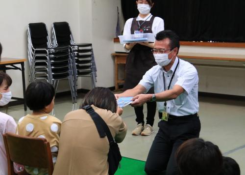 セカンドブックプレゼント事業