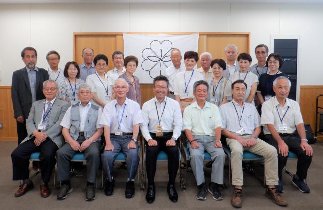 飯田市民生児童委員協議会会長会のみなさんと