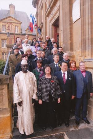 AVIAMA 人形劇の友・友好都市国際協会