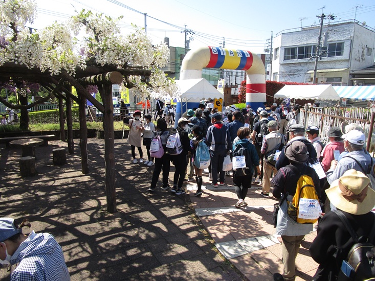 やまびこマーチスタートの様子