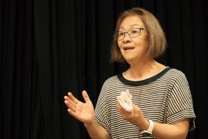 演劇宿団員の塩原智子さん