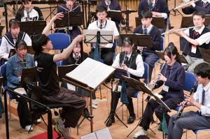 オーケストラと友に音楽祭 音楽クリニックの様子