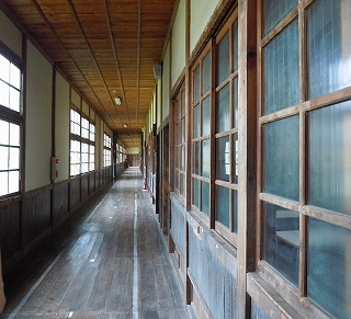 旧山本中学校杵原校舎の写真です